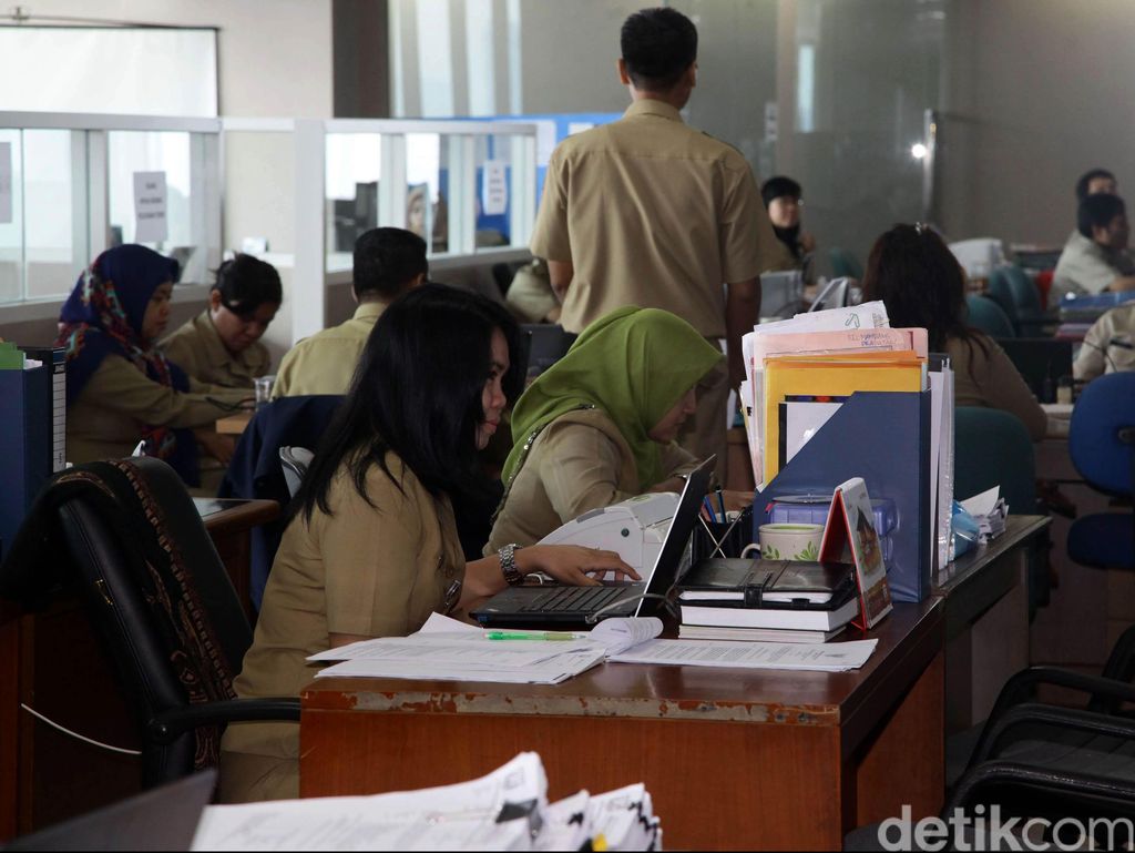 Pelayanan Masih Dikeluhkan, PNS Jangan Cuma Kejar Pensiun Gede